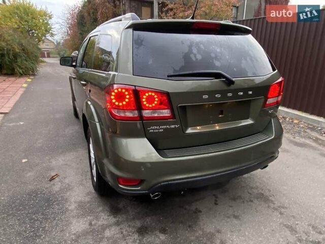 Додж Джорни 2017 в Киеве на Automoto.ua Зеленый Додж Джорни, объемом двигателя 3.6 л и пробегом 111 тыс. км за 14300 $, фото 5 на Automoto.ua
