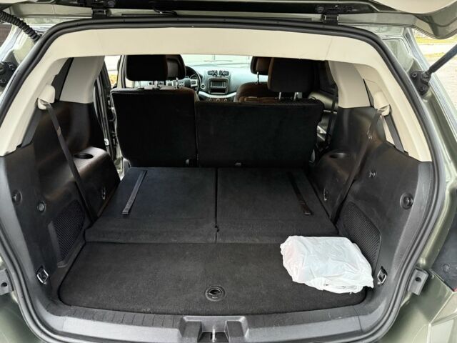 Зелений Додж Джорні, об'ємом двигуна 2.4 л та пробігом 177 тис. км за 11200 $, фото 6 на Automoto.ua