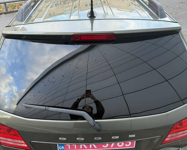 Зеленый Додж Джорни, объемом двигателя 2.4 л и пробегом 177 тыс. км за 11200 $, фото 7 на Automoto.ua