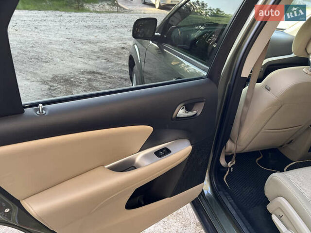 Зеленый Додж Джорни, объемом двигателя 2.4 л и пробегом 115 тыс. км за 12900 $, фото 12 на Automoto.ua