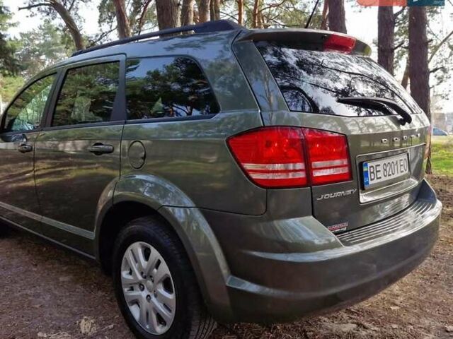 Зеленый Додж Джорни, объемом двигателя 2.36 л и пробегом 136 тыс. км за 12250 $, фото 4 на Automoto.ua