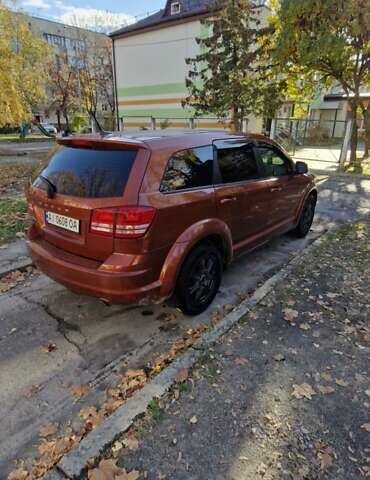 Помаранчевий Додж Джорні, об'ємом двигуна 2.4 л та пробігом 279 тис. км за 9500 $, фото 6 на Automoto.ua
