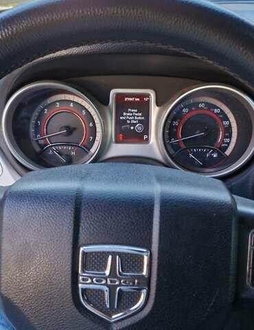 Помаранчевий Додж Джорні, об'ємом двигуна 2.4 л та пробігом 279 тис. км за 9500 $, фото 10 на Automoto.ua