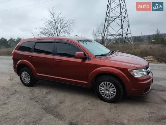 Помаранчевий Додж Джорні, об'ємом двигуна 2.4 л та пробігом 145 тис. км за 5500 $, фото 2 на Automoto.ua