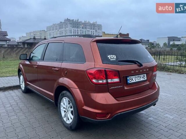 Оранжевый Додж Джорни, объемом двигателя 2.36 л и пробегом 250 тыс. км за 8100 $, фото 3 на Automoto.ua