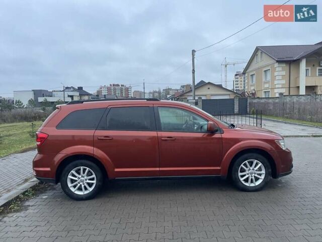 Оранжевый Додж Джорни, объемом двигателя 2.36 л и пробегом 250 тыс. км за 8100 $, фото 6 на Automoto.ua