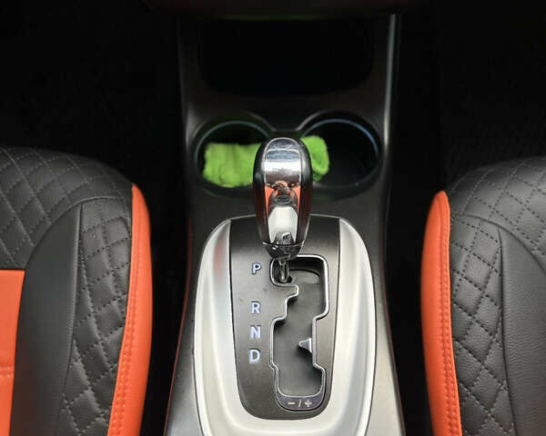 Оранжевый Додж Джорни, объемом двигателя 2.36 л и пробегом 160 тыс. км за 11000 $, фото 14 на Automoto.ua