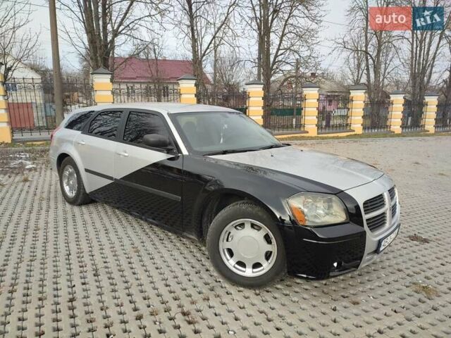 Белый Додж Магнум, объемом двигателя 2.74 л и пробегом 299 тыс. км за 8777 $, фото 5 на Automoto.ua
