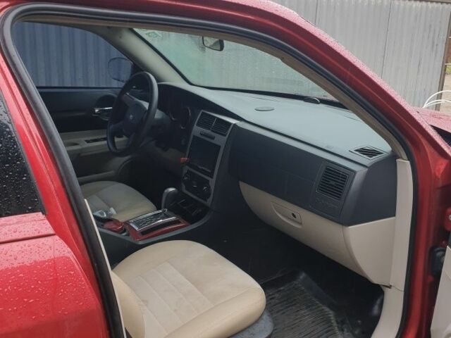 Червоний Додж Magnum, об'ємом двигуна 2.7 л та пробігом 122 тис. км за 6300 $, фото 4 на Automoto.ua