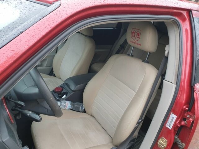 Червоний Додж Magnum, об'ємом двигуна 2.7 л та пробігом 122 тис. км за 6300 $, фото 5 на Automoto.ua