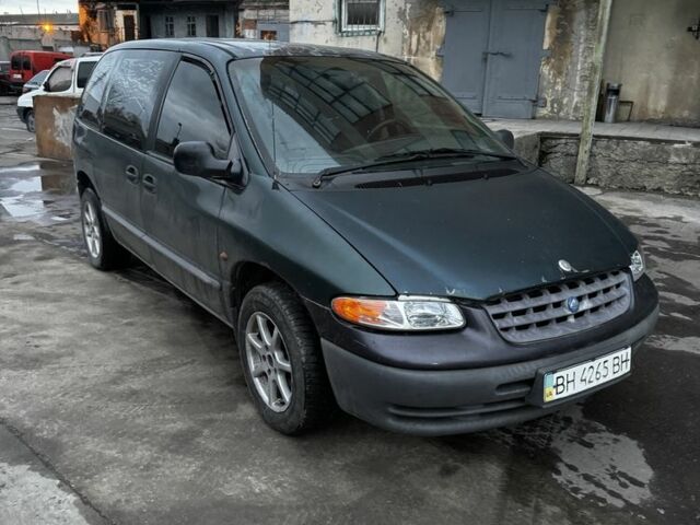 Зеленый Додж Монако, объемом двигателя 0 л и пробегом 185 тыс. км за 2299 $, фото 3 на Automoto.ua