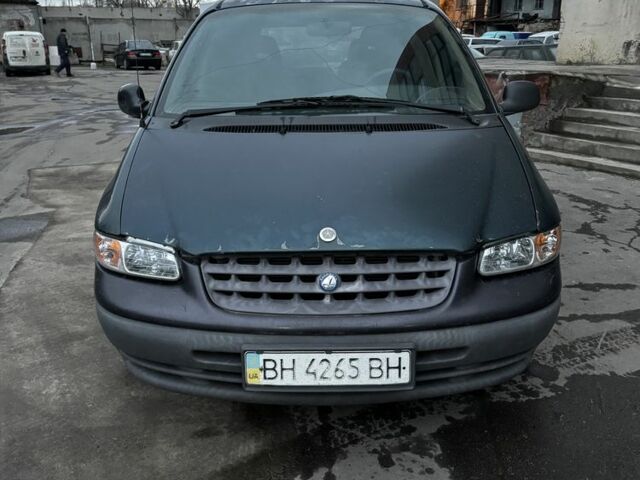 Зеленый Додж Монако, объемом двигателя 0 л и пробегом 185 тыс. км за 2299 $, фото 2 на Automoto.ua