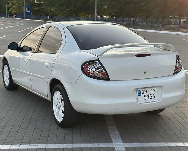 Белый Додж Неон, объемом двигателя 2 л и пробегом 215 тыс. км за 1999 $, фото 2 на Automoto.ua