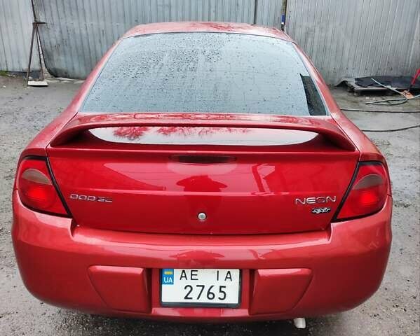 Красный Додж Неон, объемом двигателя 2 л и пробегом 162 тыс. км за 3700 $, фото 4 на Automoto.ua
