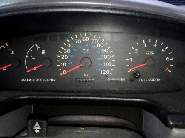 Додж Неон, объемом двигателя 20 л и пробегом 0 тыс. км за 2200 $, фото 10 на Automoto.ua