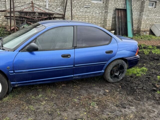 Синій Додж Neon, об'ємом двигуна 2 л та пробігом 180 тис. км за 952 $, фото 3 на Automoto.ua