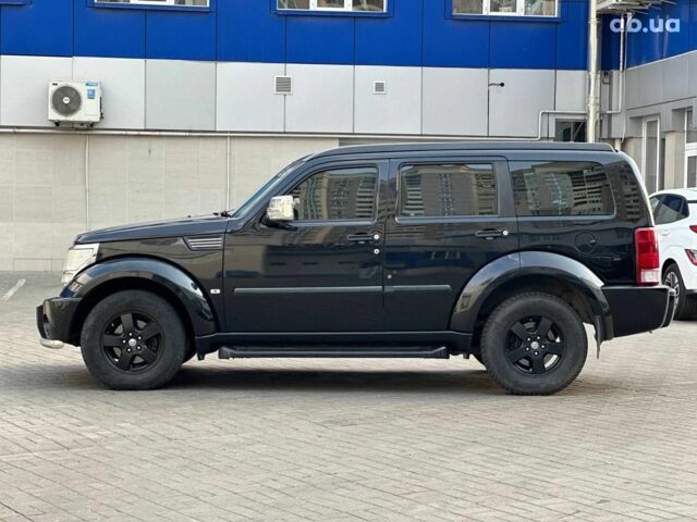 Чорний Додж Nitro, об'ємом двигуна 2.8 л та пробігом 320 тис. км за 8690 $, фото 7 на Automoto.ua