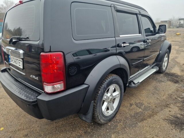 Чорний Додж Nitro, об'ємом двигуна 3.7 л та пробігом 248 тис. км за 8500 $, фото 4 на Automoto.ua