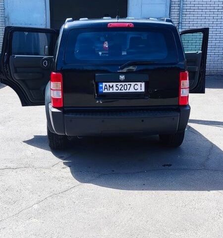 Черный Додж Нитро, объемом двигателя 3.7 л и пробегом 210 тыс. км за 7500 $, фото 3 на Automoto.ua