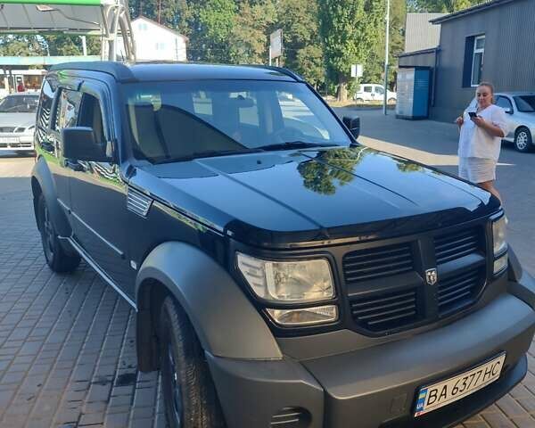 Черный Додж Нитро, объемом двигателя 3.7 л и пробегом 199 тыс. км за 11200 $, фото 2 на Automoto.ua