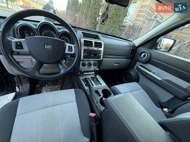 Черный Додж Нитро, объемом двигателя 2.78 л и пробегом 165 тыс. км за 9500 $, фото 10 на Automoto.ua