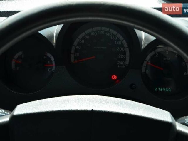 Чорний Додж Nitro, об'ємом двигуна 2.8 л та пробігом 272 тис. км за 8600 $, фото 44 на Automoto.ua