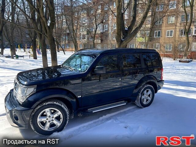 Черный Додж Нитро, объемом двигателя 37 л и пробегом 96 тыс. км за 9800 $, фото 5 на Automoto.ua