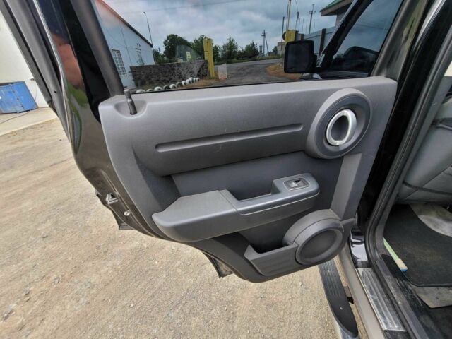 Чорний Додж Nitro, об'ємом двигуна 2.8 л та пробігом 219 тис. км за 9200 $, фото 11 на Automoto.ua