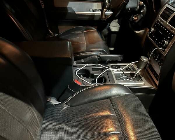 Черный Додж Нитро, объемом двигателя 3.7 л и пробегом 195 тыс. км за 9900 $, фото 29 на Automoto.ua