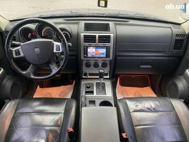 Додж Нитро, объемом двигателя 4.25 л и пробегом 129 тыс. км за 11300 $, фото 10 на Automoto.ua