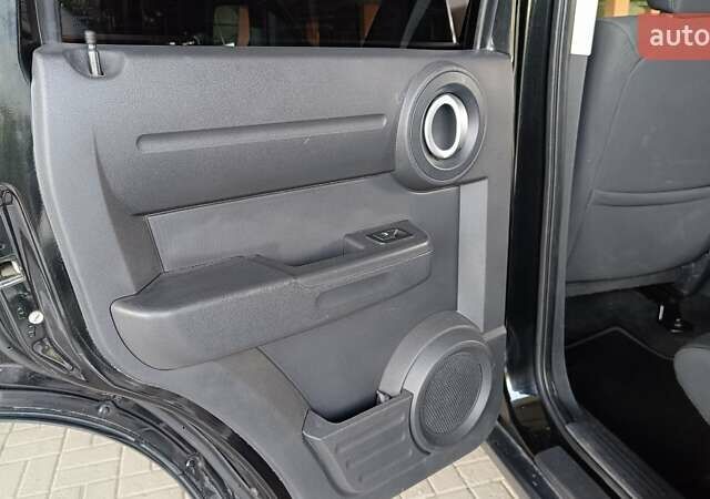 Додж Нитро, объемом двигателя 0 л и пробегом 125 тыс. км за 12000 $, фото 18 на Automoto.ua