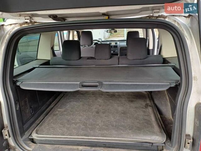 Додж Нитро, объемом двигателя 2.8 л и пробегом 207 тыс. км за 9500 $, фото 10 на Automoto.ua