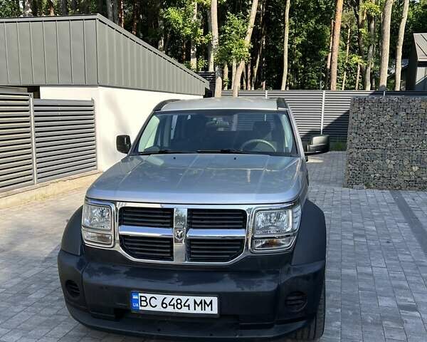 Сірий Додж Nitro, об'ємом двигуна 3.7 л та пробігом 52 тис. км за 9900 $, фото 3 на Automoto.ua