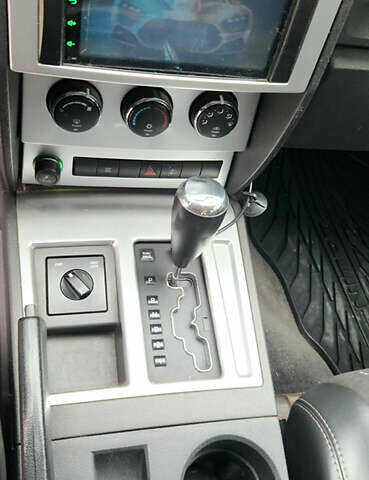 Сірий Додж Nitro, об'ємом двигуна 3.7 л та пробігом 221 тис. км за 9200 $, фото 26 на Automoto.ua