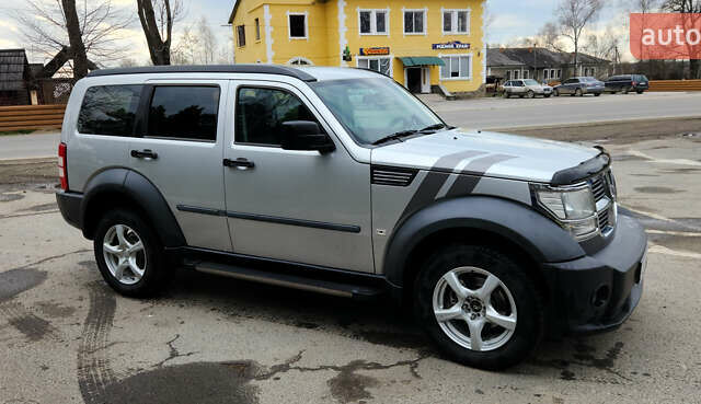 Сірий Додж Nitro, об'ємом двигуна 3.7 л та пробігом 221 тис. км за 9200 $, фото 11 на Automoto.ua