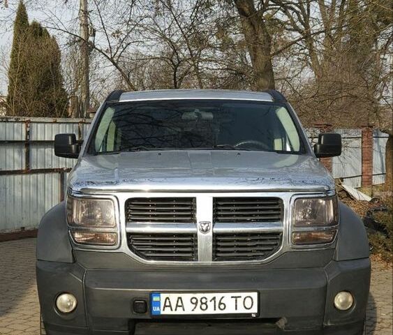 Серый Додж Нитро, объемом двигателя 3.7 л и пробегом 297 тыс. км за 5999 $, фото 2 на Automoto.ua