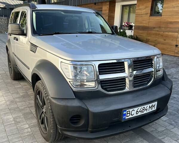 Сірий Додж Nitro, об'ємом двигуна 3.7 л та пробігом 52 тис. км за 9900 $, фото 8 на Automoto.ua