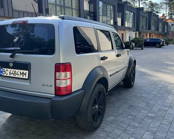 Сірий Додж Nitro, об'ємом двигуна 3.7 л та пробігом 52 тис. км за 9900 $, фото 6 на Automoto.ua