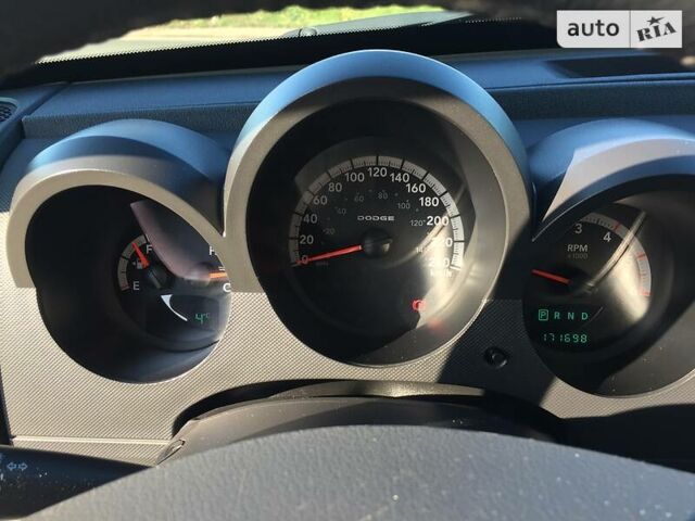 Сірий Додж Nitro, об'ємом двигуна 2.8 л та пробігом 220 тис. км за 7950 $, фото 13 на Automoto.ua