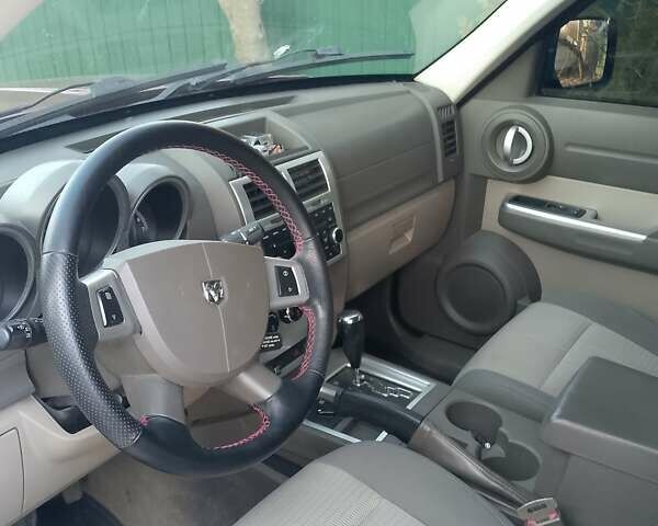 Оранжевый Додж Нитро, объемом двигателя 3.7 л и пробегом 265 тыс. км за 7800 $, фото 2 на Automoto.ua