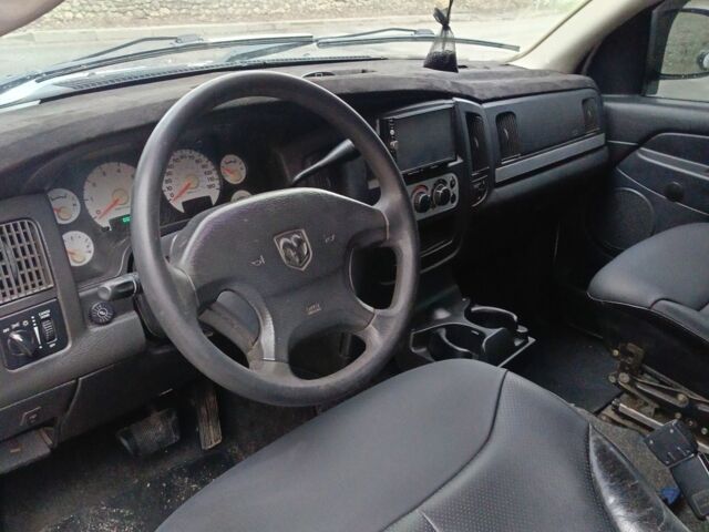 Белый Додж РАМ, объемом двигателя 4.7 л и пробегом 258 тыс. км за 6999 $, фото 5 на Automoto.ua