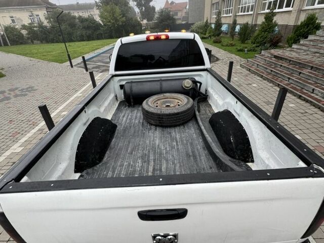 Білий Додж RAM, об'ємом двигуна 4.7 л та пробігом 120 тис. км за 7999 $, фото 8 на Automoto.ua