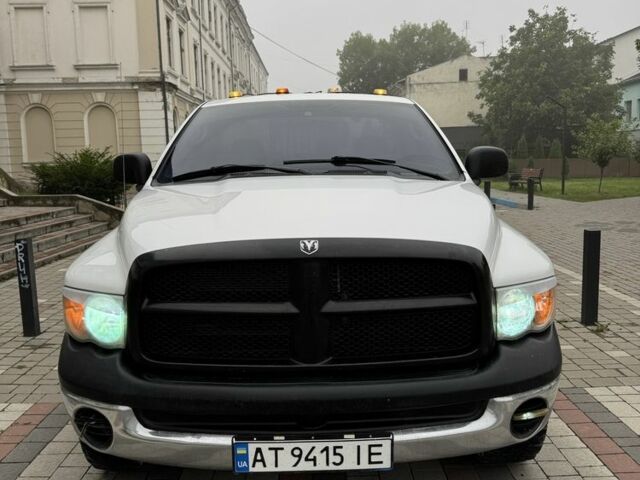 Білий Додж RAM, об'ємом двигуна 4.7 л та пробігом 120 тис. км за 7999 $, фото 1 на Automoto.ua