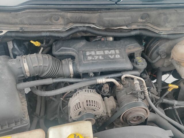 Білий Додж RAM, об'ємом двигуна 6 л та пробігом 230 тис. км за 8500 $, фото 1 на Automoto.ua