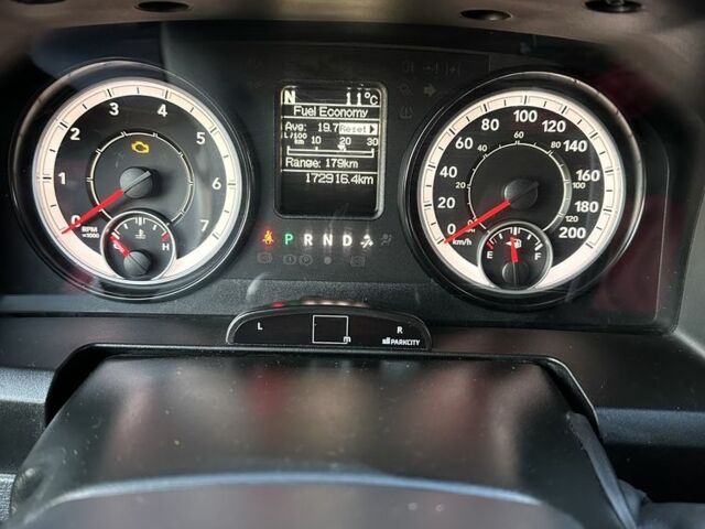 Белый Додж РАМ, объемом двигателя 5.7 л и пробегом 173 тыс. км за 22500 $, фото 7 на Automoto.ua