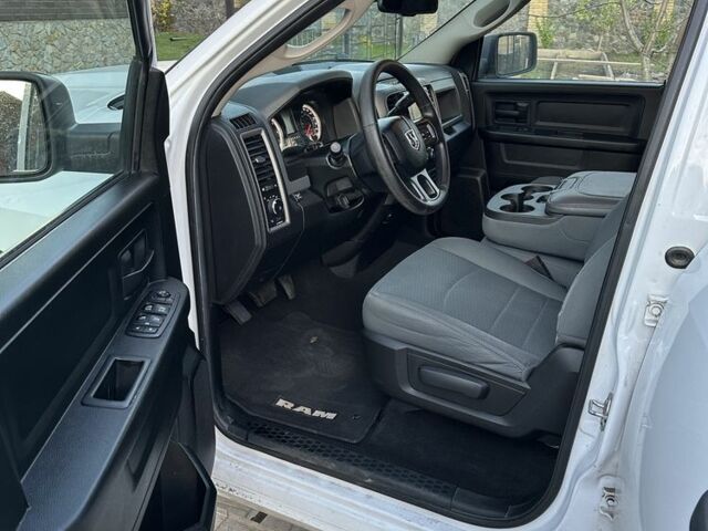 Белый Додж РАМ, объемом двигателя 5.7 л и пробегом 173 тыс. км за 22500 $, фото 8 на Automoto.ua