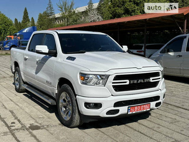 Білий Додж RAM, об'ємом двигуна 5.7 л та пробігом 171 тис. км за 39800 $, фото 2 на Automoto.ua