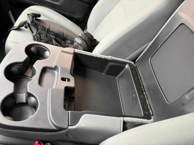 Білий Додж RAM, об'ємом двигуна 3 л та пробігом 48 тис. км за 27000 $, фото 15 на Automoto.ua