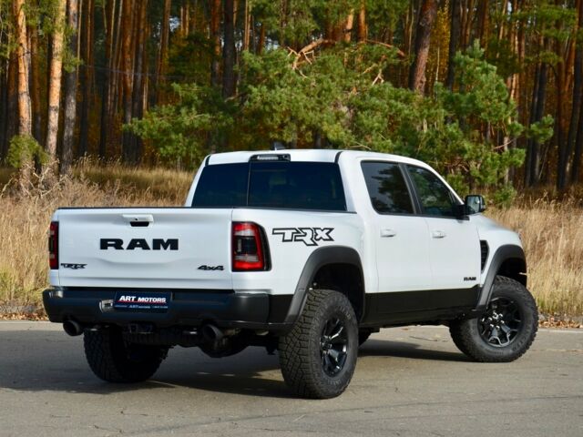 Білий Додж RAM, об'ємом двигуна 6.2 л та пробігом 0 тис. км за 179999 $, фото 18 на Automoto.ua