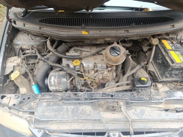 Додж РАМ 1998 в Одессе на Automoto.ua Черный Додж РАМ, объемом двигателя 2.5 л и пробегом 470 тыс. км за 1500 $, фото 5 на Automoto.ua